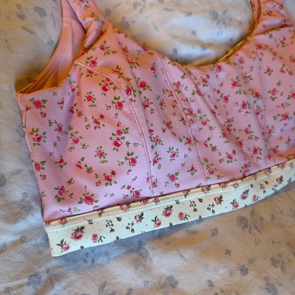 Floral Pink Sports Bra Blogilates - Picture 2 of 6